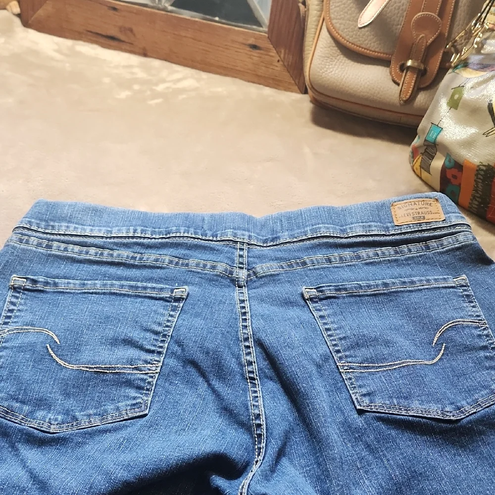 Signature by Levi Strauss Women's Skinny Jeans - Medium Blue Pull On 16TALL - Picture 5 of 6